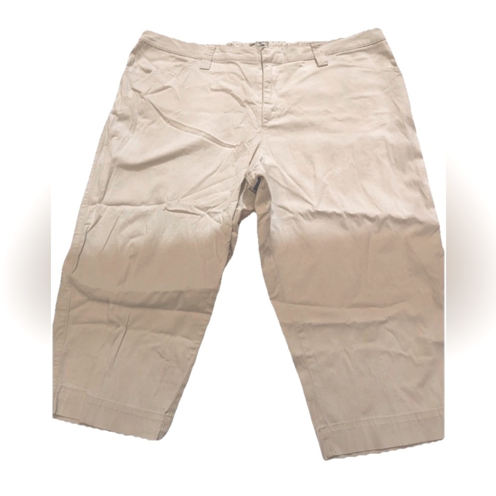 Lee Just Below The Waist Women's Beige Capri Pants Size 18M